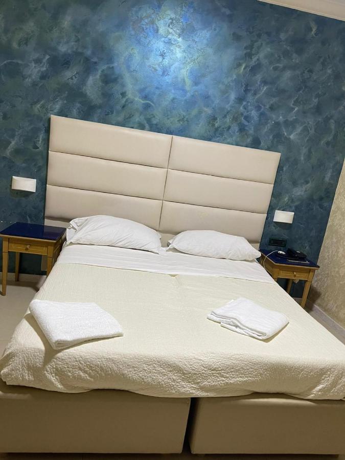 Hotel Cesare 14 Napoli Ngoại thất bức ảnh